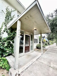 Building Photo - 1624 Sealy Ave