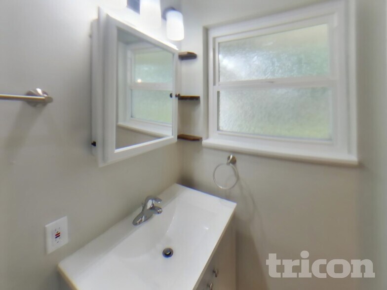 Building Photo - 12306 86 Ave E