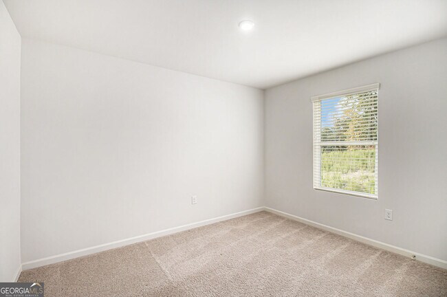 Building Photo - 532 Pemberton St