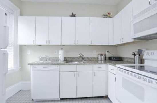 Primary Photo - 52 E Springfield St