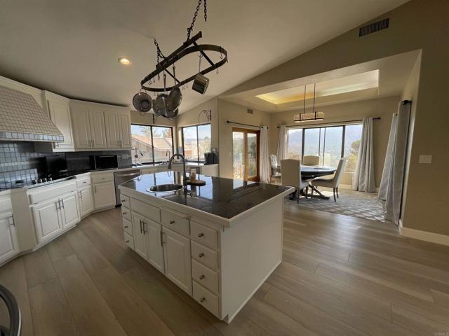 Building Photo - 15290 Moonglow Dr
