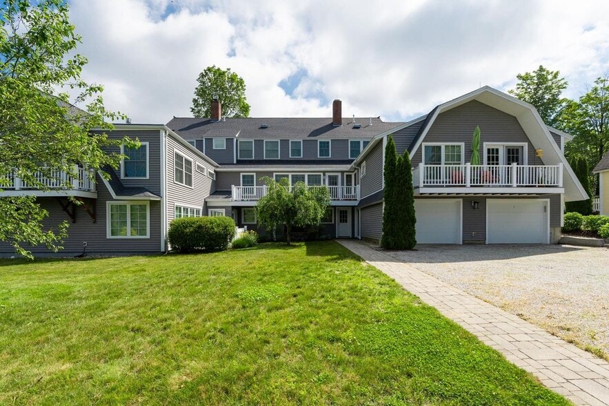 Building Photo - 26 N Main, 3