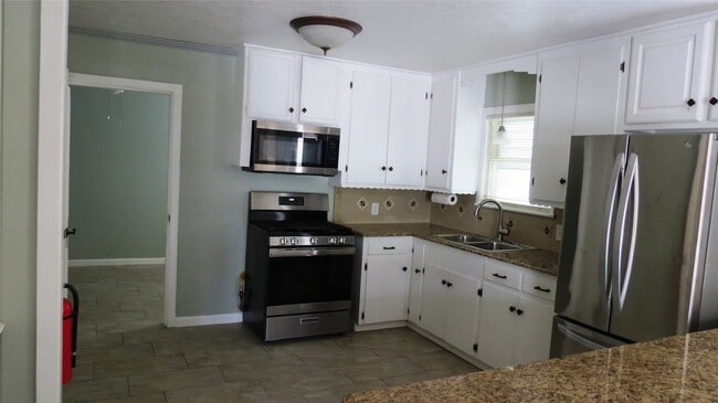 Building Photo - 2224 30th St