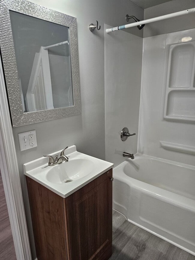 Building Photo - 641 10th St N