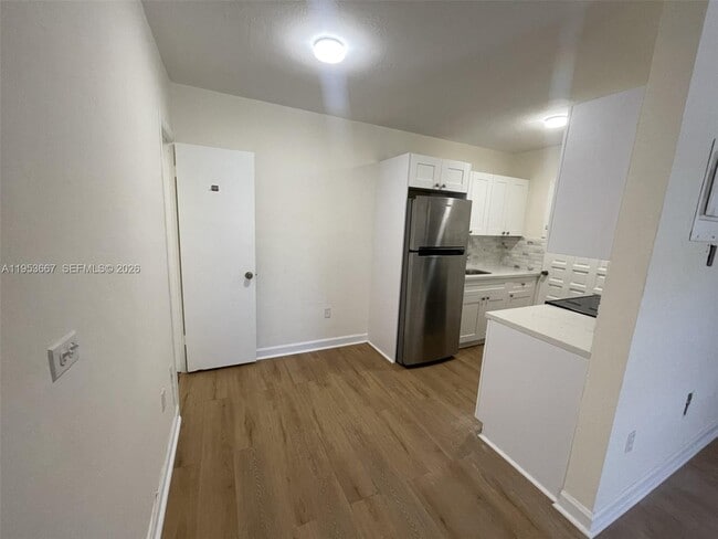 Building Photo - 218 Santillane Ave