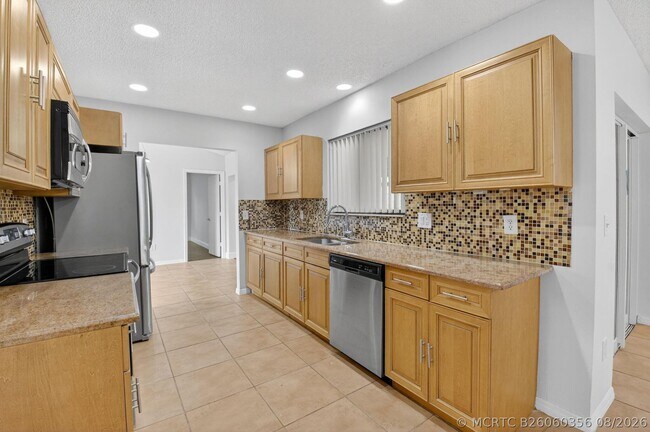 Building Photo - 4135 Bay Laurel Way