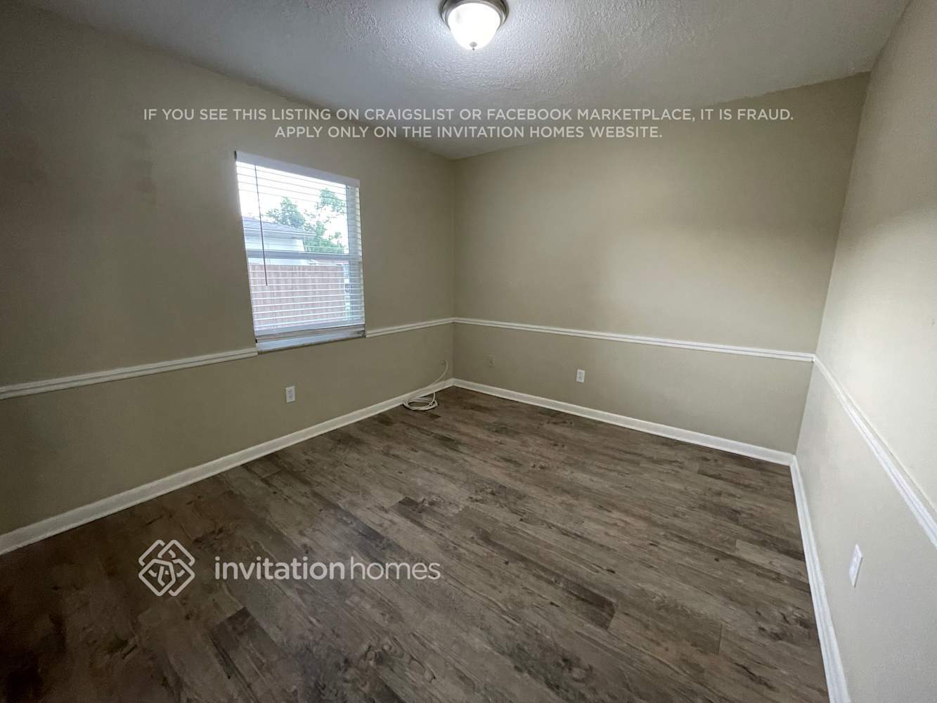 Building Photo - 3816 Southview Dr