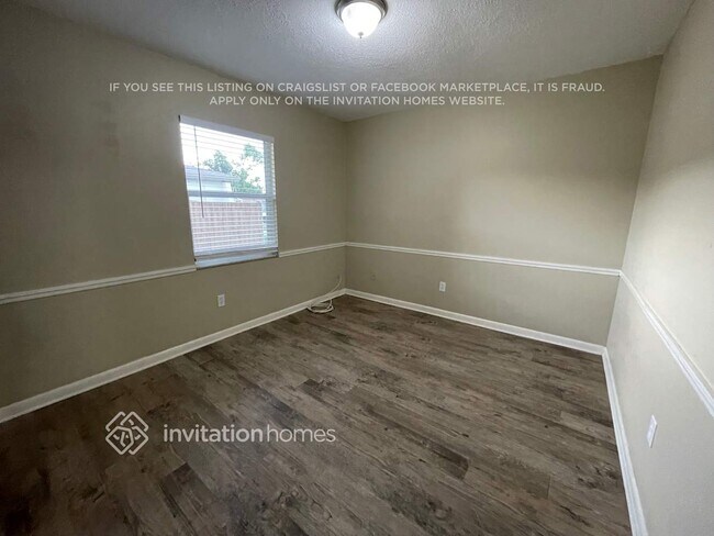 Building Photo - 3816 Southview Dr