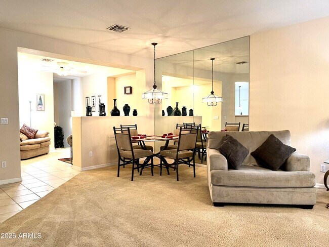 Building Photo - 15221 N Clubgate Dr