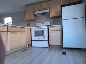 Building Photo - 103 Rice Ct