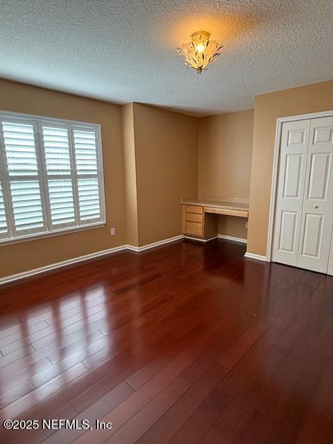 Building Photo - 2518 Willow Creek Dr