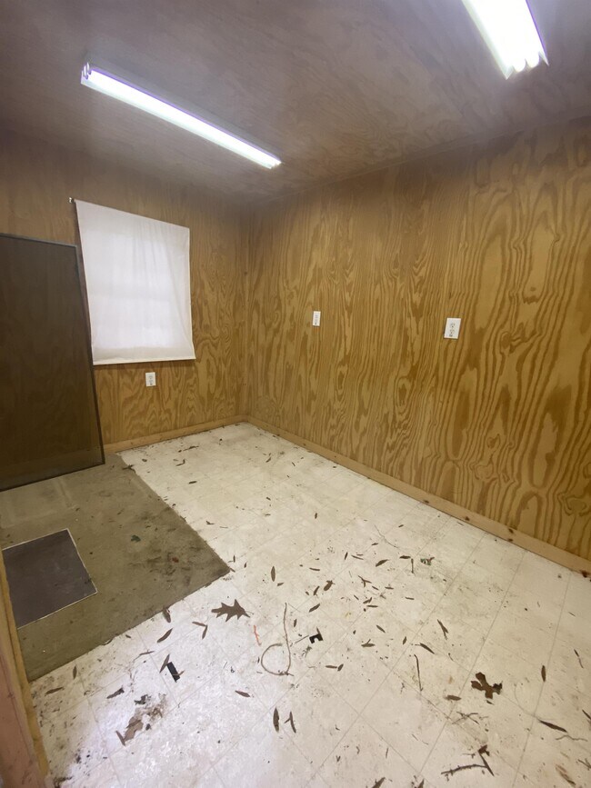 Building Photo - 2 Palmer Dr