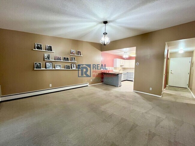 Building Photo - 3022 S Wheeling Way