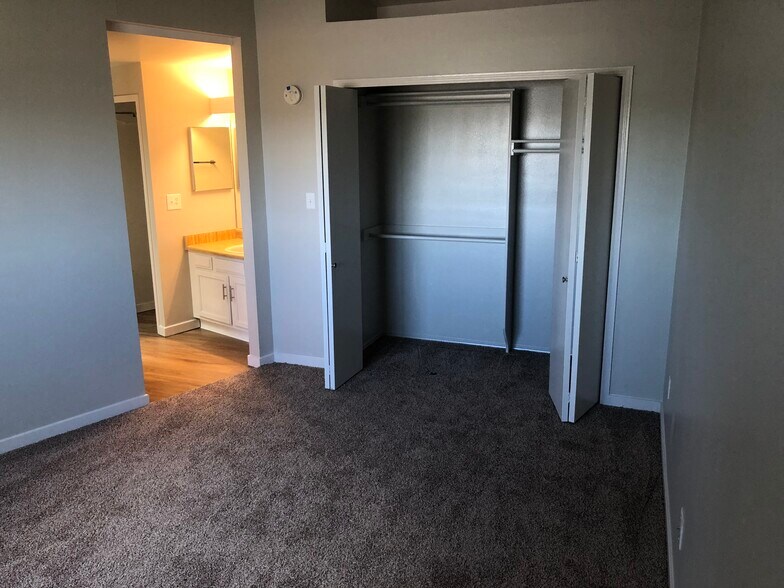 New paint - 5920 Gunshot Pass Dr