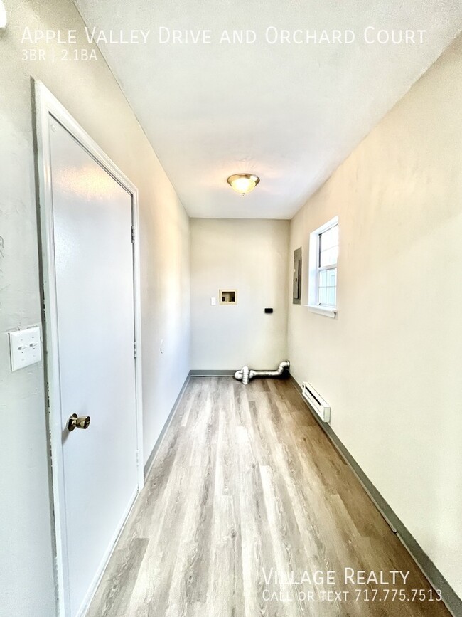 Building Photo - 910 Apple Valley Dr