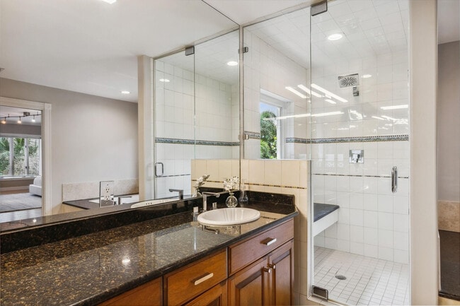 Building Photo - 3301 NE 16th St