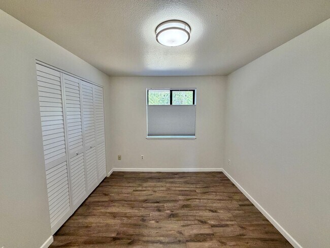 Building Photo - 13327 NW Coho Run