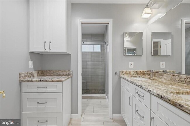 Building Photo - 47791 Macgill Ct