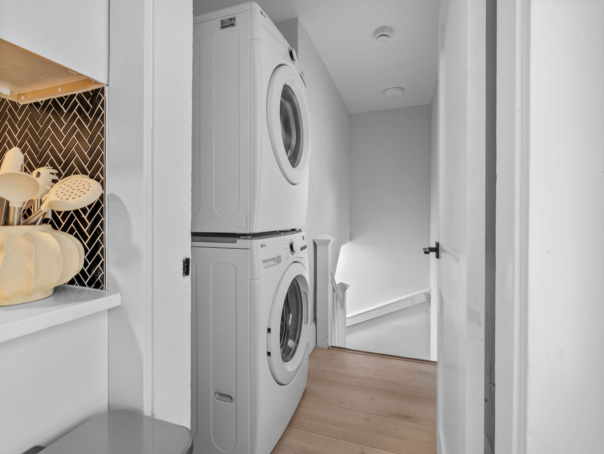 Building Photo - 1212 Broadway