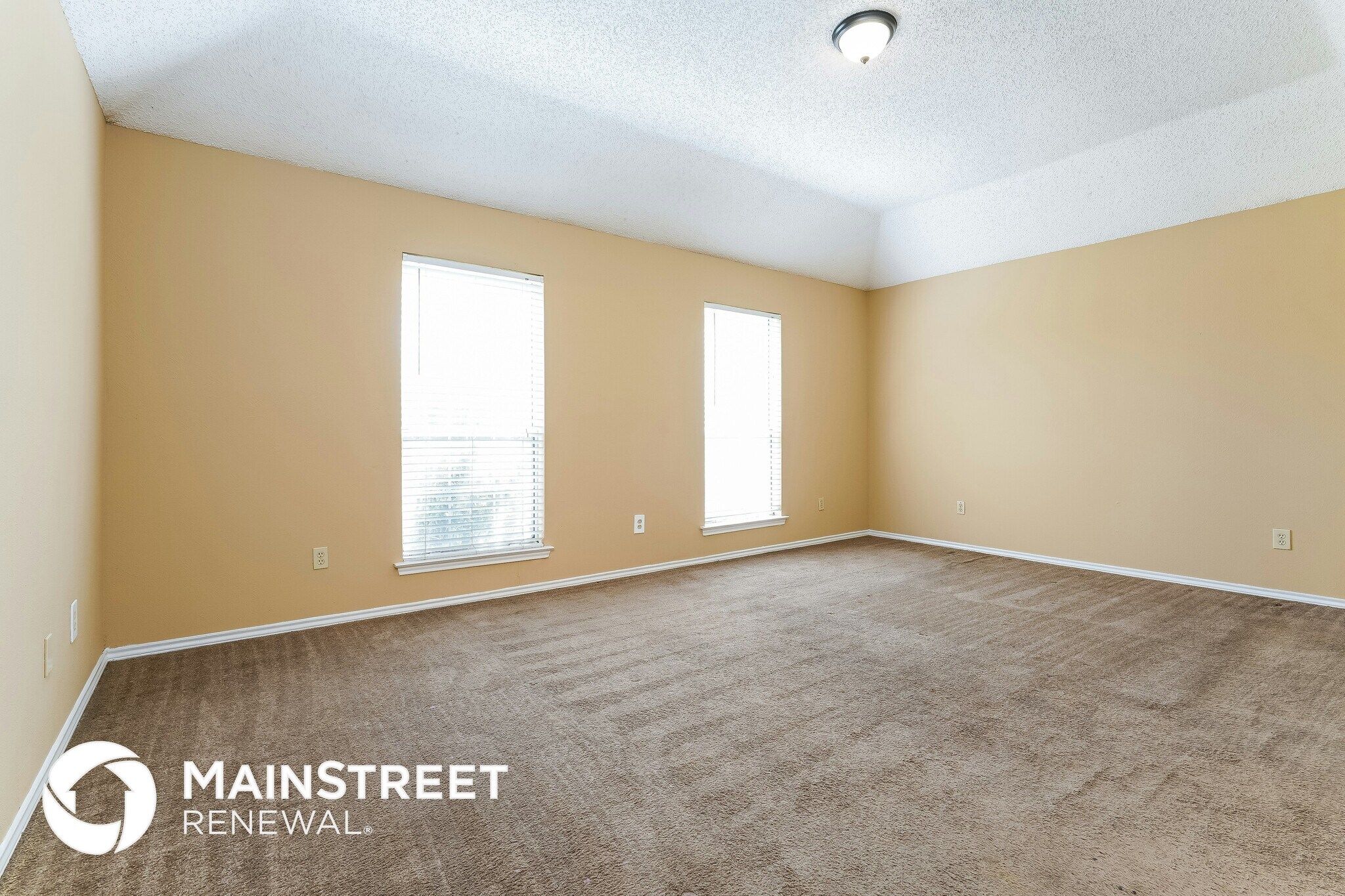 Building Photo - 909 Eagle Dr