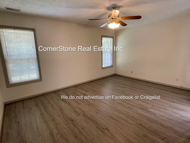 Building Photo - 203 Longleaf Pines Dr