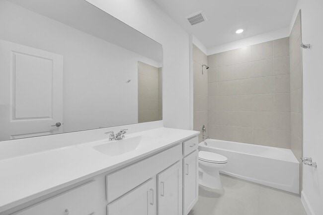 Building Photo - 3551 Angler Dr