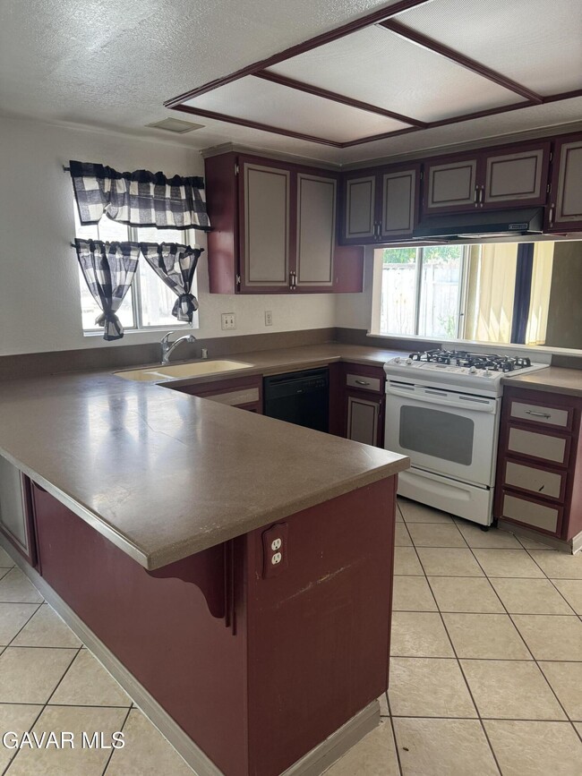 Building Photo - 5320 E Ave R 11