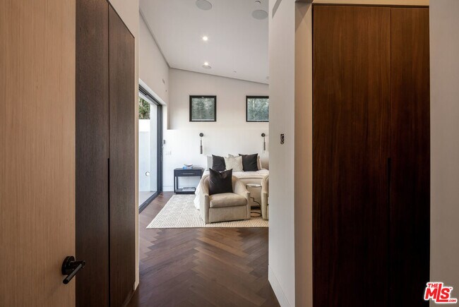 Building Photo - 3616 Cadman Dr