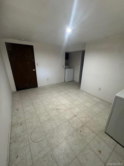 Building Photo - 408 7th St