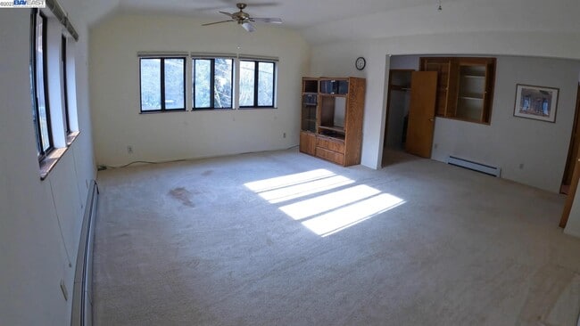 Building Photo - 9 Reservoir St