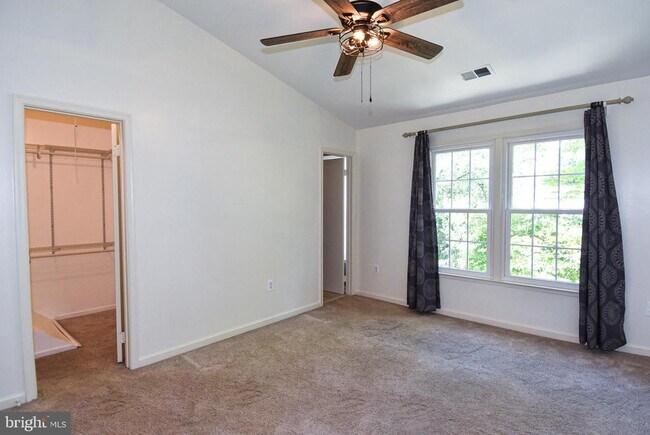 Building Photo - 2304 Hunters Square Ct