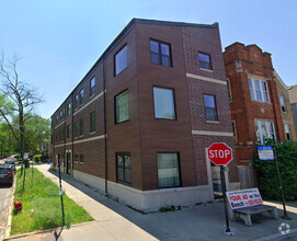 Building Photo - 3701 W Diversey Ave