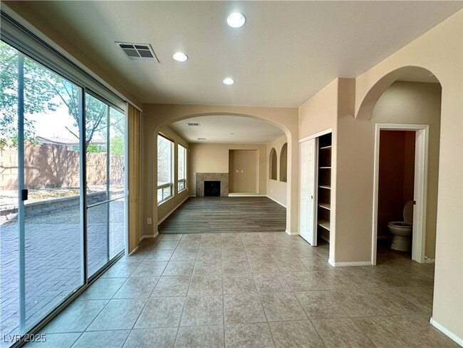 Building Photo - 11740 Via Esperanza St