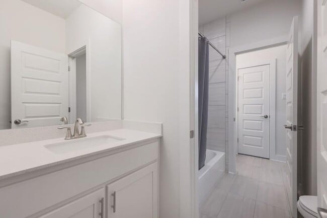 Building Photo - 4408 Logan Ridge Dr