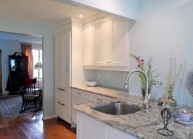 Building Photo - 129 Flamingo St