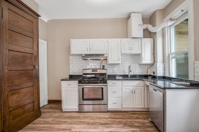 Main Level - Kitchen - 451 Park Rd NW