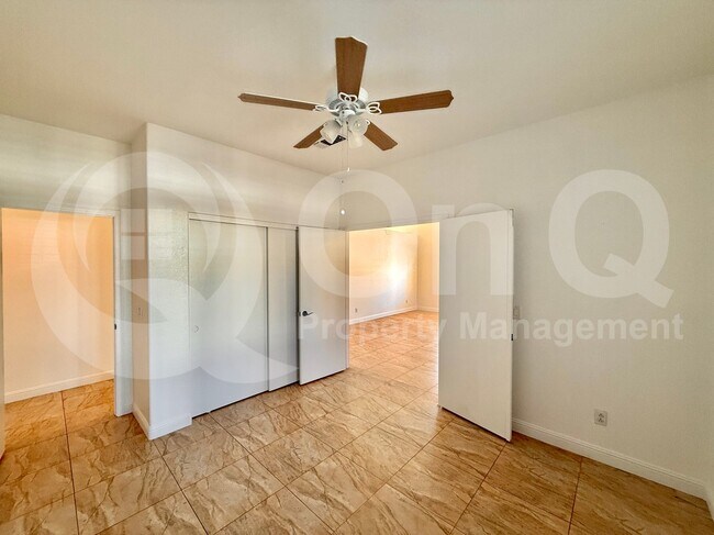 Building Photo - 1625 W Gunstock Loop