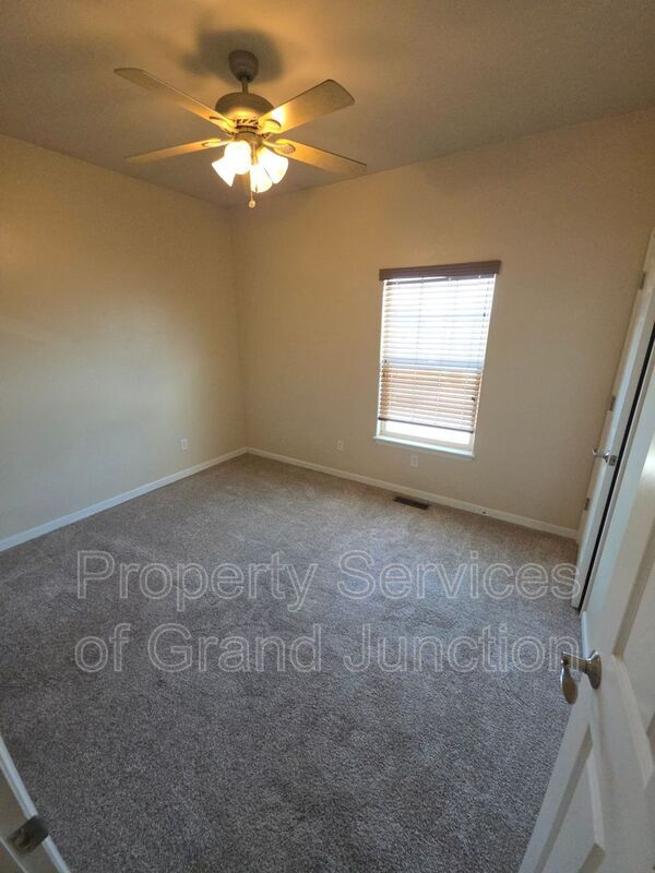 Building Photo - 2481 Thunder Mountain Drive
