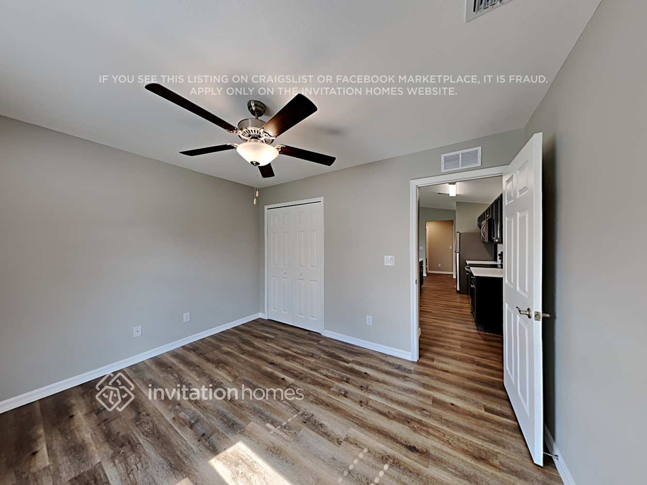 Building Photo - 742 NE 7th Pl