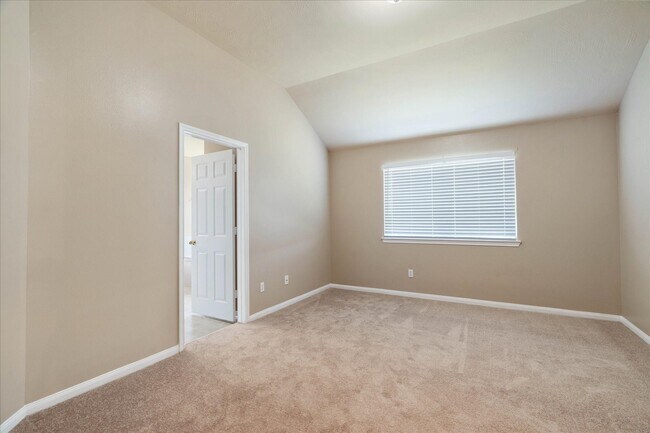 Building Photo - 2614 Maple Pl Ct