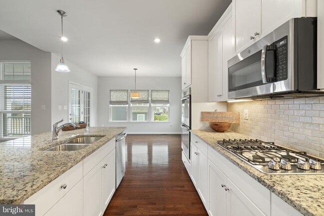 Building Photo - 25609 Lockhart Ln