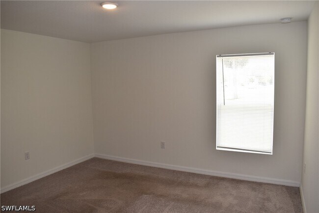 Building Photo - 3503 Samoa Ave