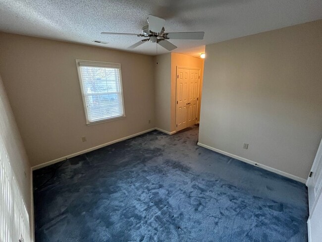 Building Photo - Exceptionally Located 3BD, 2.5BA Cary Home...