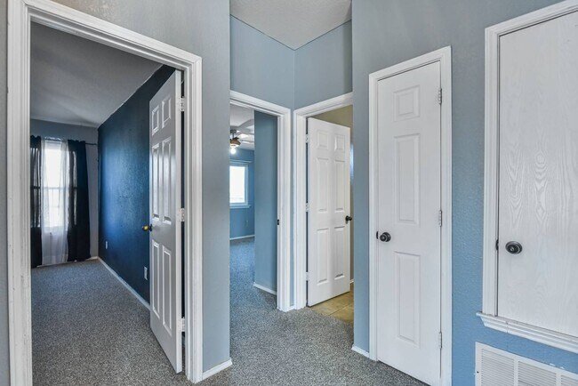 Building Photo - 5303 Western Swing Ct