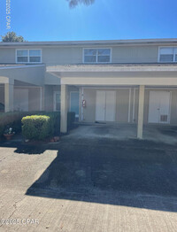 Building Photo - 6903 N Lagoon Dr