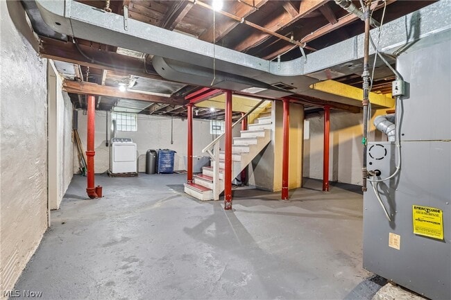 Building Photo - 636 Polk Ave