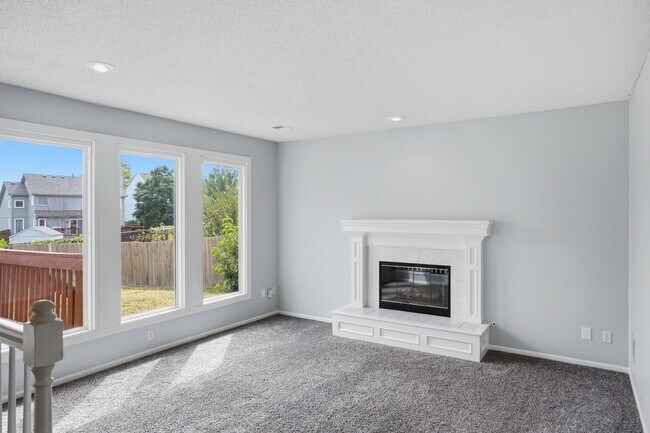 Building Photo - 14241 W 128th St