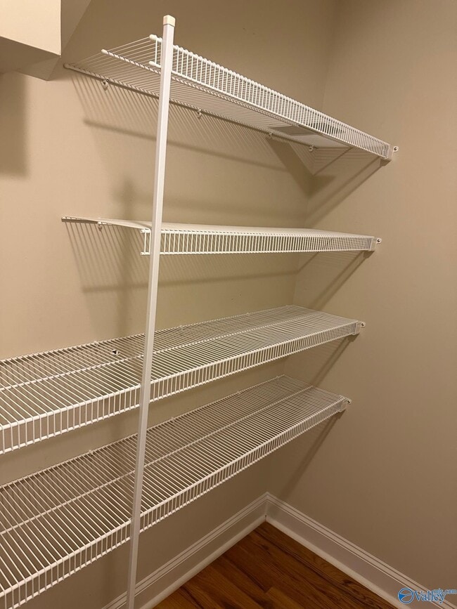 Building Photo - 110 Chelsea Park Row