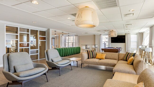 Building Photo - 444 Washington Blvd