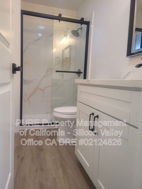 Building Photo - 3420 Pitcairn Way